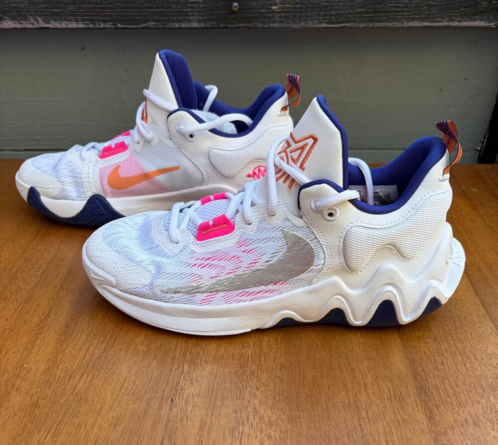 Nike Giannis Immortality 2 Rainbows Basketball Shoes White Pink Blue 6Y